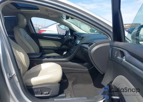 2014 Ford Fusion Titanium z USA, uszkodzony, nr VIN 3FA6P0K96ER307056